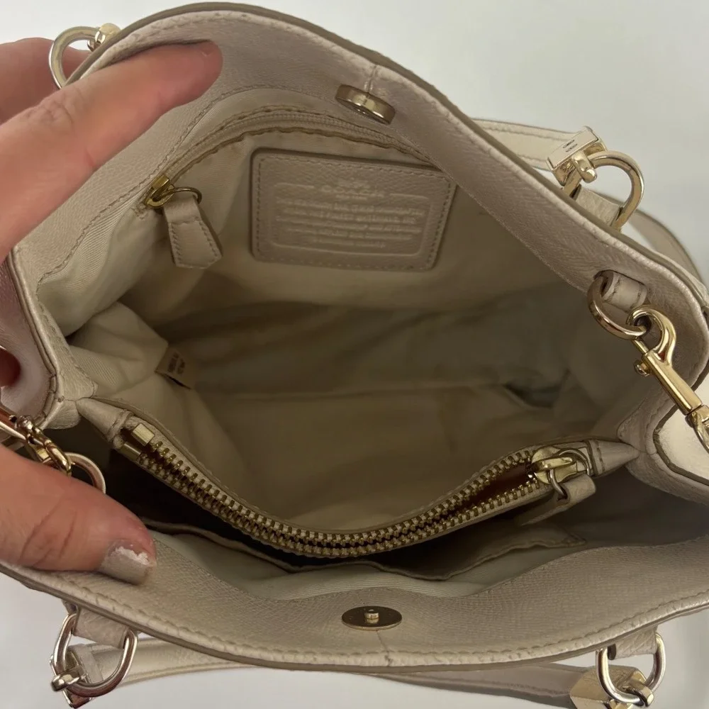 Coach Minetta Ivory Crossgrain Leather Satchel Crossbody Bag F34607